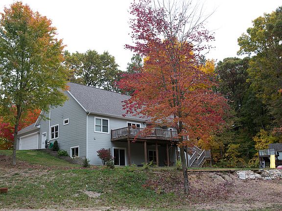 4th image of 7242 Bush Dr NE