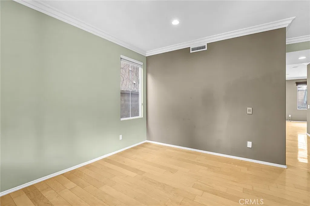 5 bed, 3.5 bath, 2737 sqft, $6,000 — Photo 3