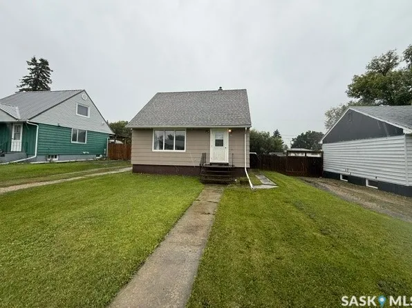134 Miles Street, Kamsack, SK S0A 1S0