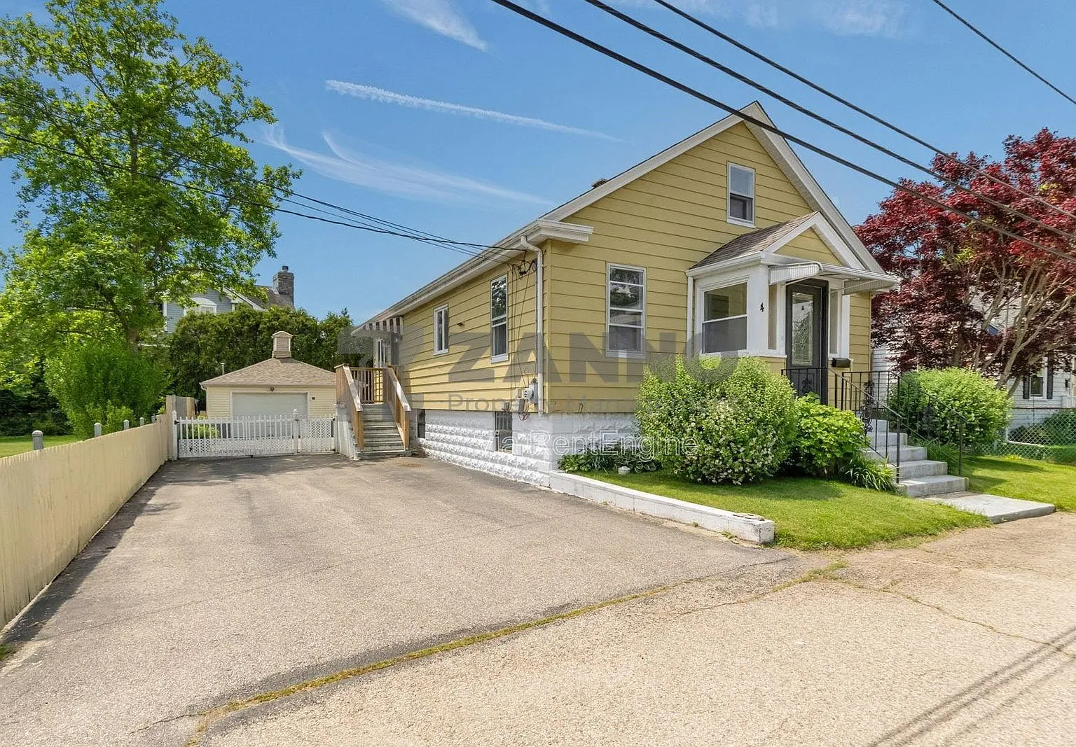 3 bed, 2.0 bath, 1928 sqft, $3,200 — Photo 3