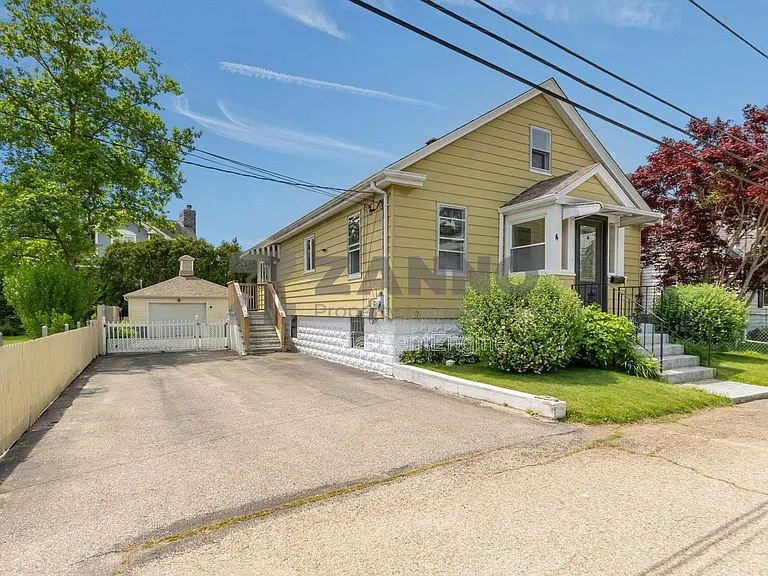4 Harker Ave — Photo 3