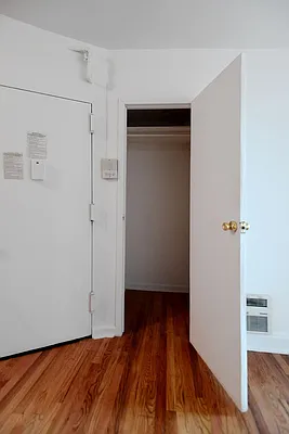 Rented by J Misrahi Realty Corp | media 8