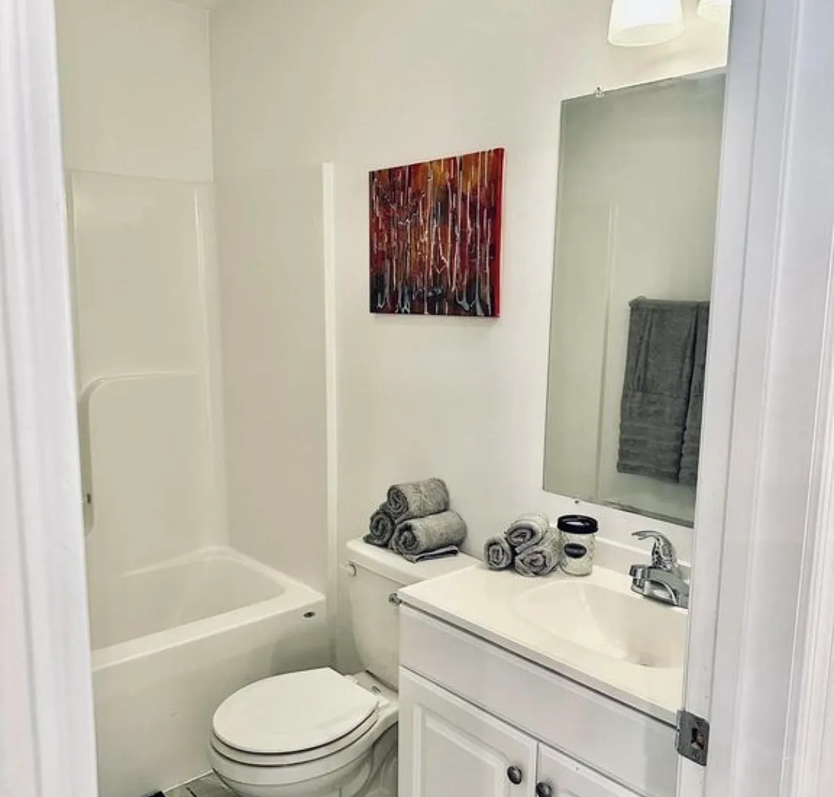 2 bed, 1.5 bath, 858 sqft, $2,500 — Photo 2