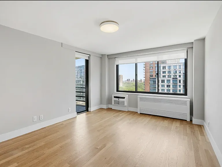 784 Columbus Ave #15C — Photo 7