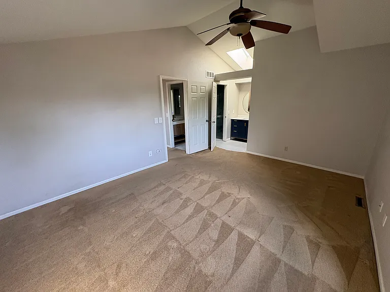 1370 Knollwood Way — Photo 12