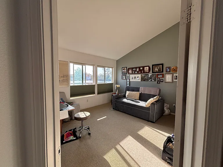 1321 Pacific Beach Dr #C — Photo 28
