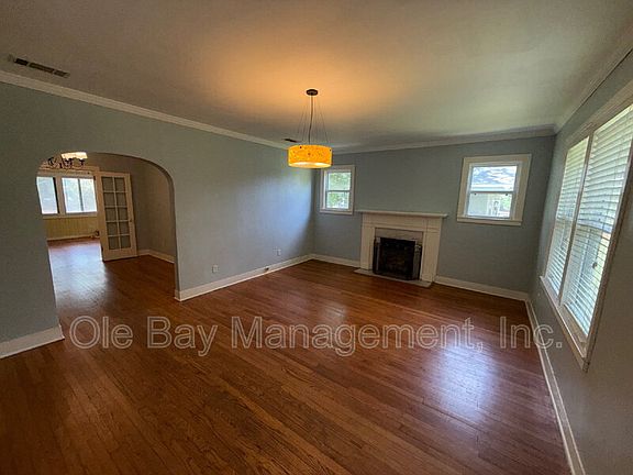 3rd image of 305 Chidester Ave