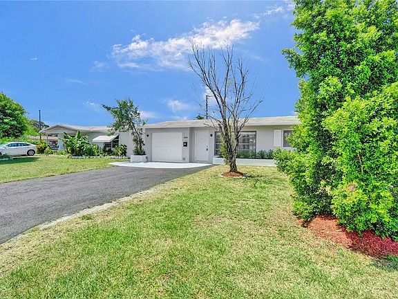 4th image of 6881 NW 26th Street
