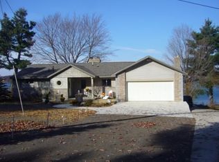5900 Hazekamp Ct, Muskegon, MI 49442