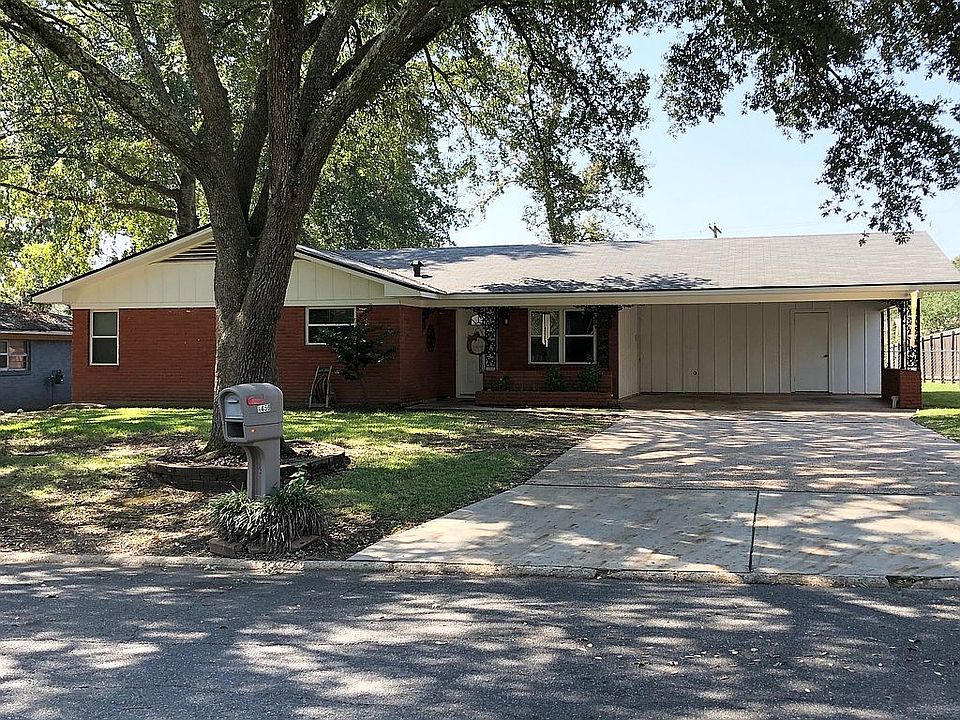 2nd image of 9450 Oleander Dr