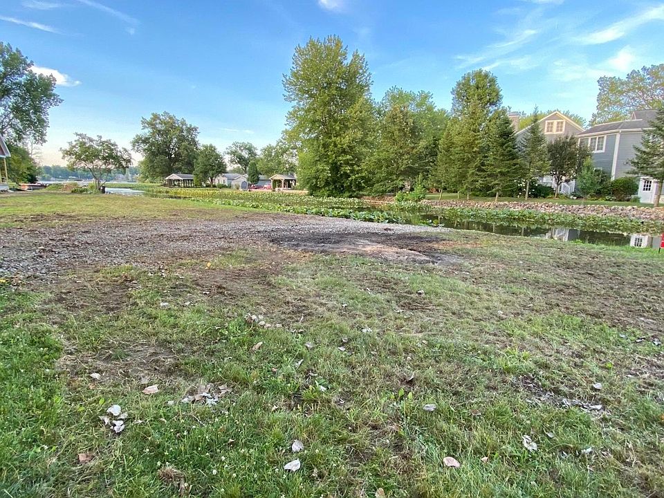 1st image of 10220 Canoe Ln