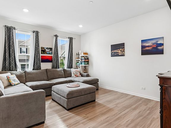 5th image of 1731 Sager Way