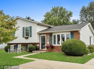 221 Grand Dr, Taneytown, MD