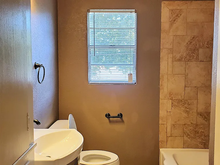 206 S Eubanks St — Photo 6
