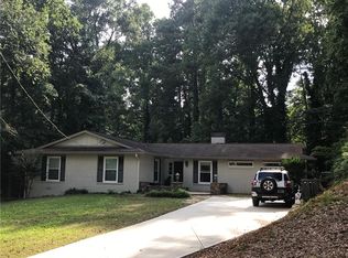 246 Spring Dr, Roswell, GA 30075