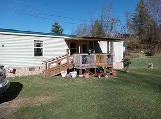 103 Bug Rd, Pounding Mill, VA 24637