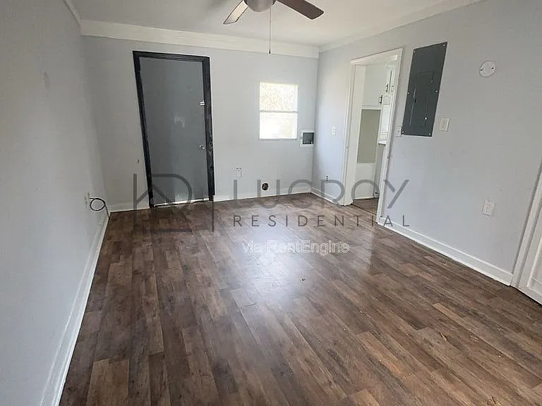 320 Lawrence Rd — Photo 13