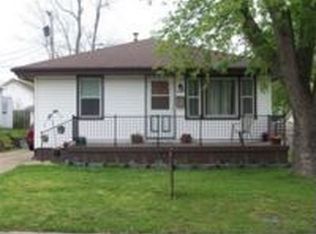 1403 S 12th St, Pekin, IL 61554