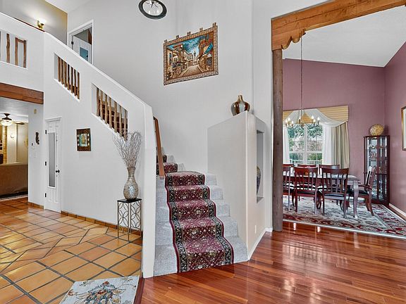 3rd image of 8415 Helen Hardin St NE