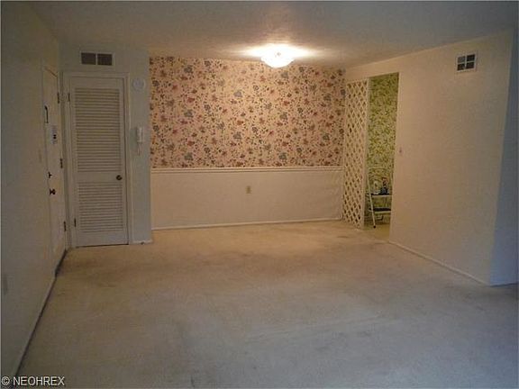4th image of 3964 Brendan Ln Unit 406