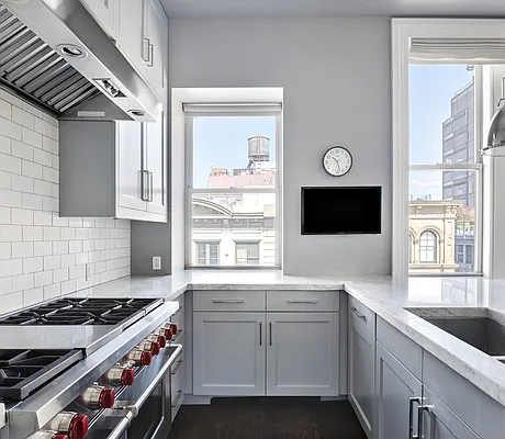 Sold by Compass | media 6