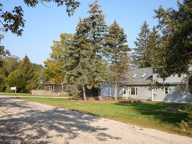 2nd image of 168 E Acre Ct