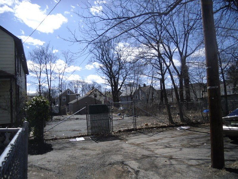 1st image of 11 Tremont Ave