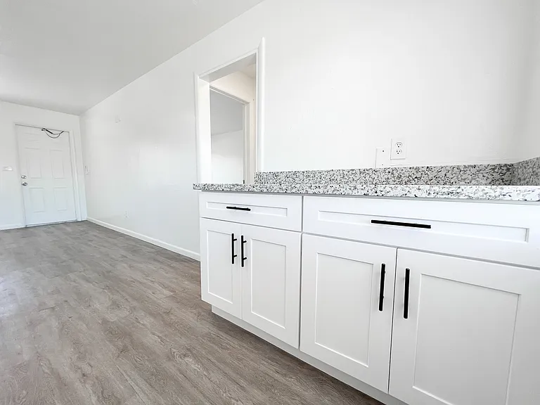 521 S Federal Hwy #5 — Photo 8