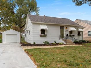 8133 Belleview Ave, Kansas City, MO 64114