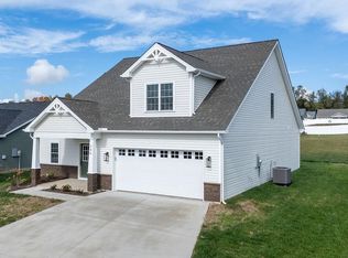 159 Langley Dr, Waynesboro, VA 22980