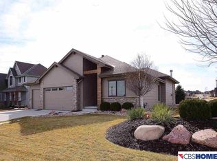 7737 Southshore St, Papillion, NE 68046