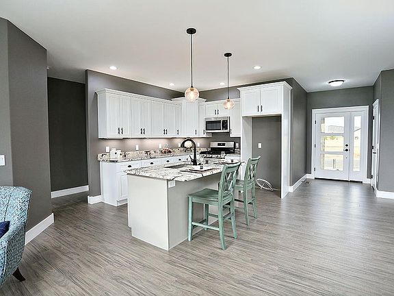 5th image of 3127 Forbes Blvd