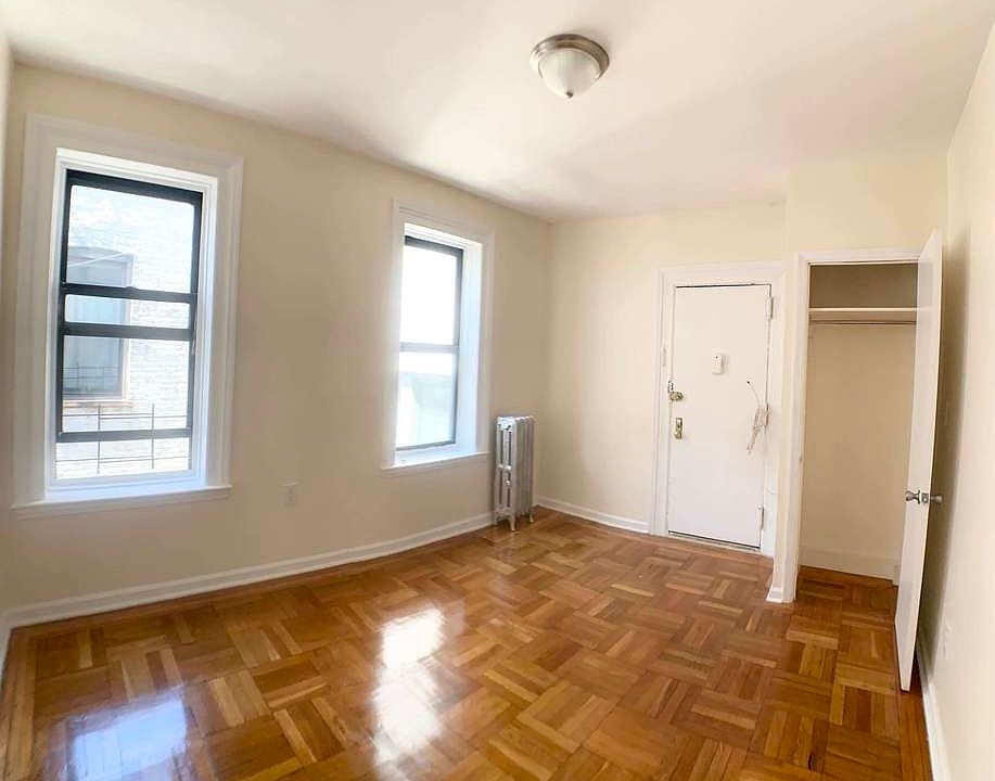 1st image of 576 Parkside Ave #D1