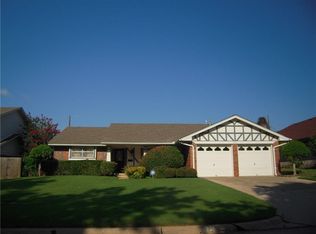 1721 N Alexander Ln, Bethany, OK 73008