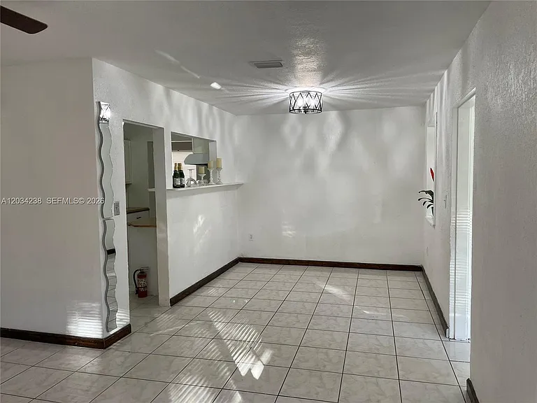 3389 William Ave — Photo 3