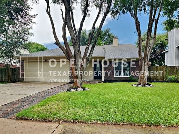 3912 Ashwood Dr