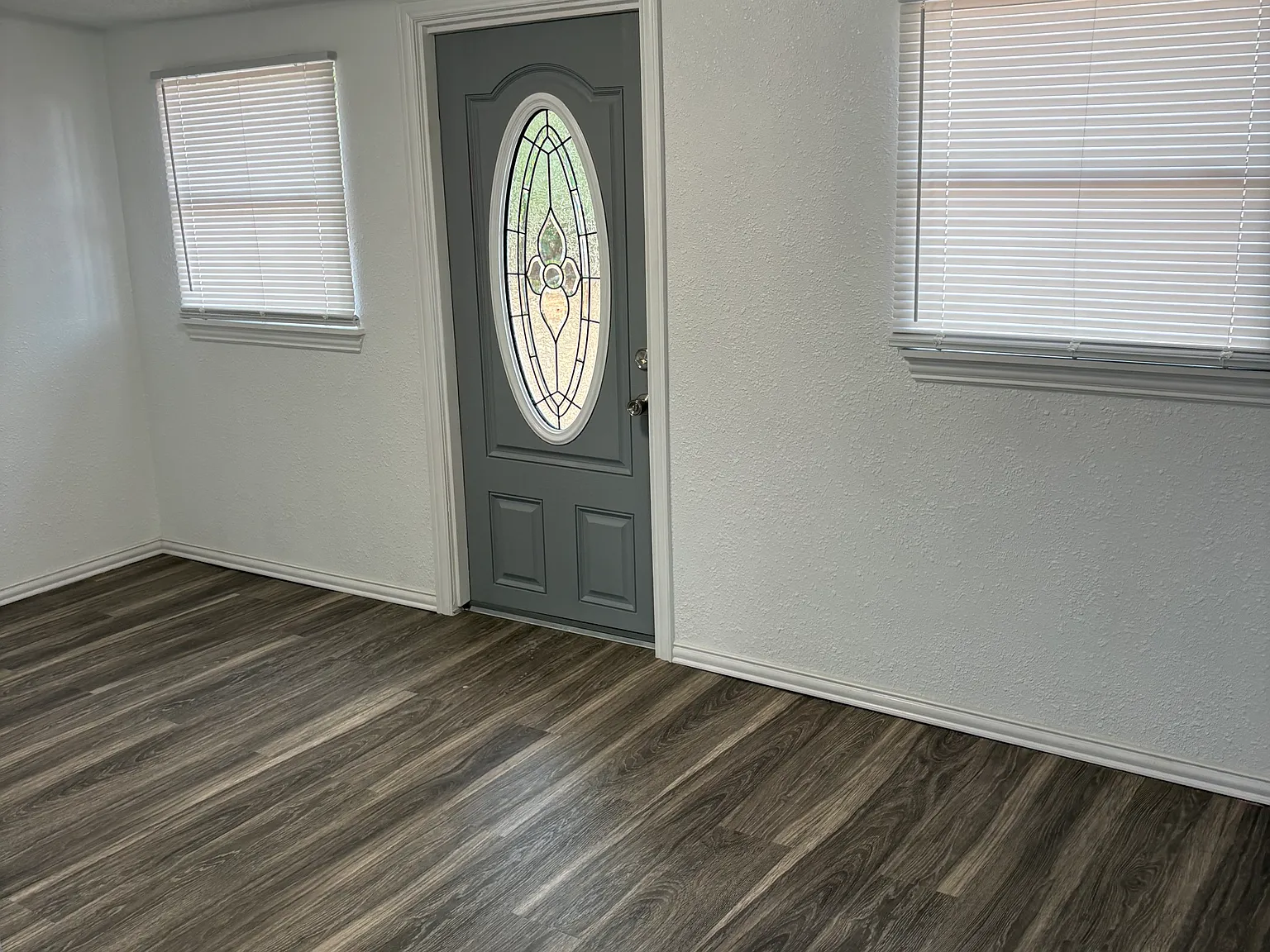 2 bed, 1200 sqft, $1,650 — Photo 4