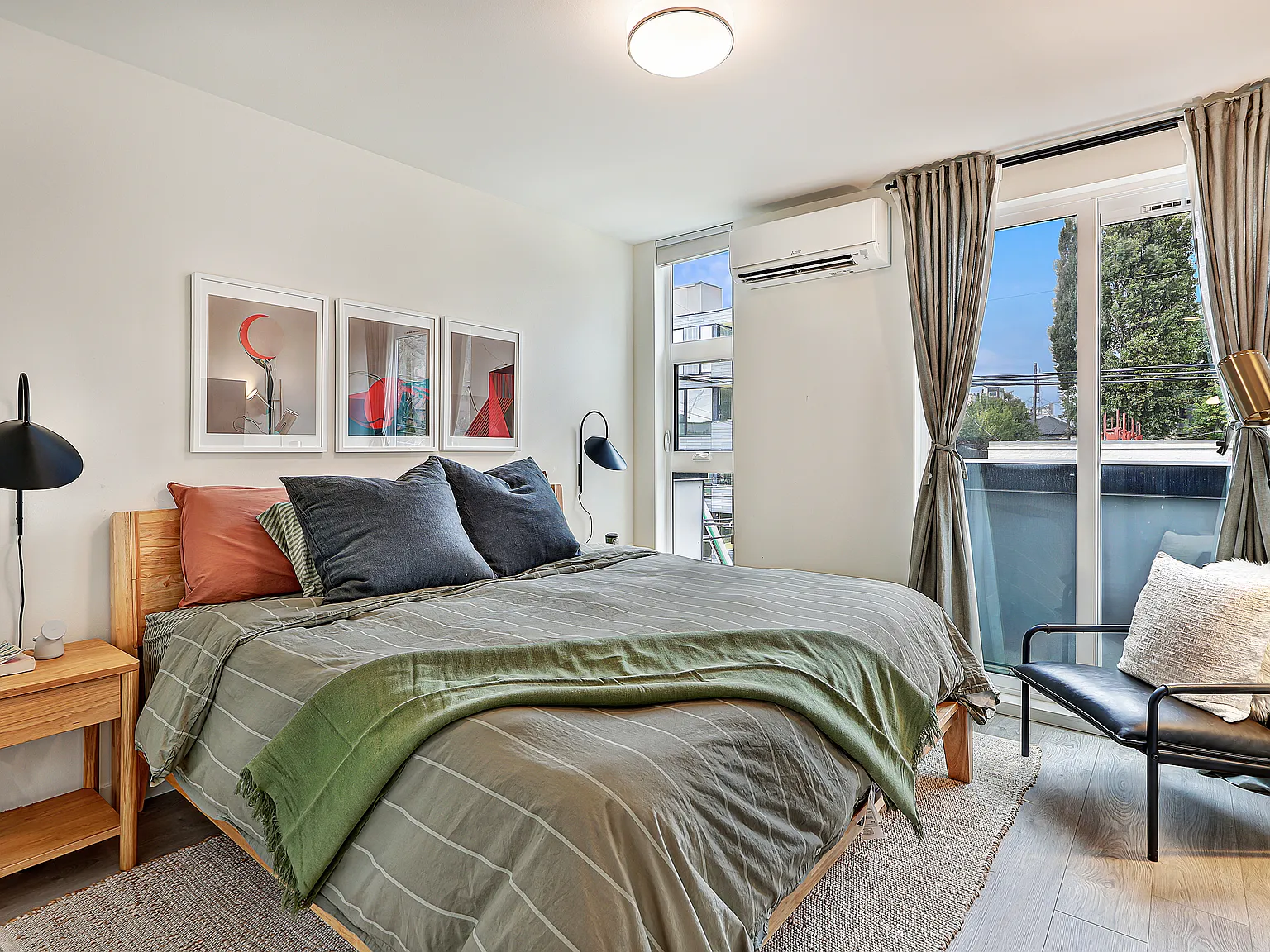 2 bed, 1223 sqft, $6,500 — Photo 3