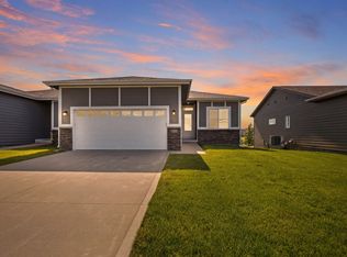 2420 3rd Ave SE, Altoona, IA 50009