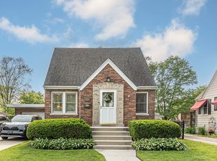 9334 S Saint Louis Ave, Evergreen Park, IL 60805