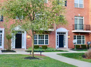 76 Highland Pointe Cir, Columbus, OH 43235