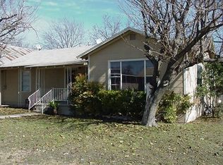 109 S 4th St, Junction, TX 76849