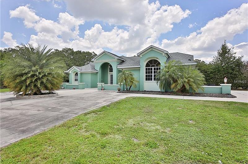1st image of 3317 SE Montgomery Cir