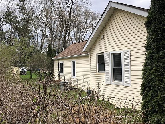 3rd image of 9670 Nestoria St