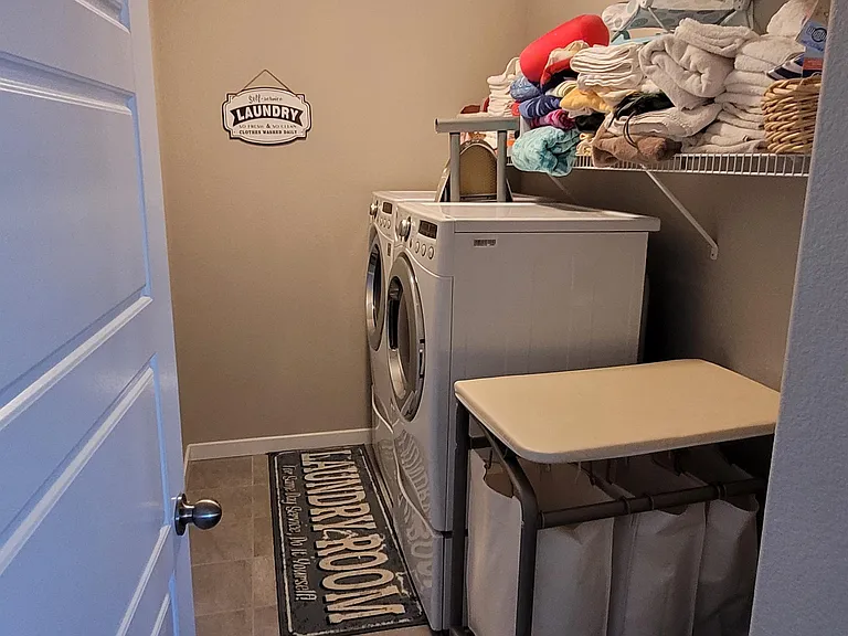 10135 Thrive Ln — Photo 18
