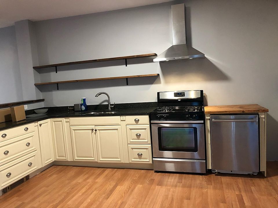 910 Mendon Rd Cumberland, RI, 02864 Apartments for Rent Zillow