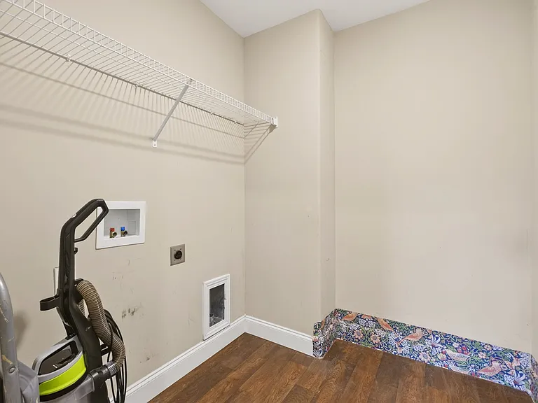 793 Silver Pines Ln — Photo 33