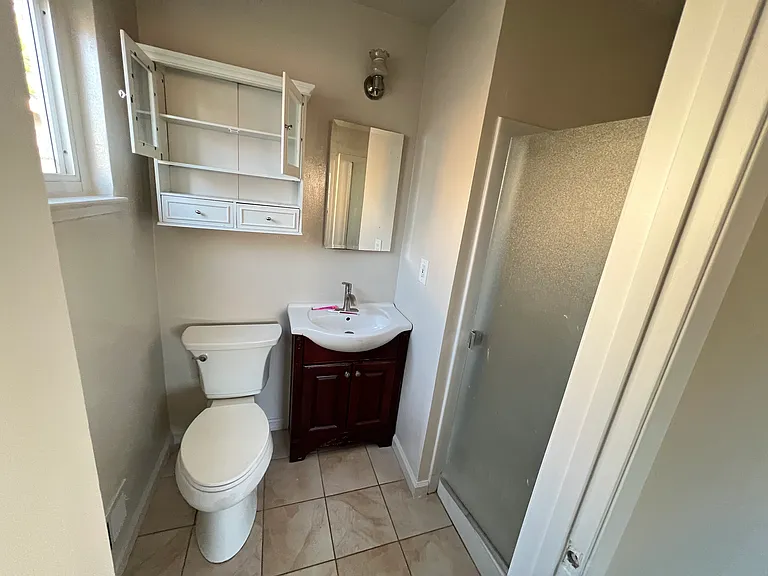 Master bathroom.