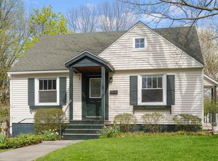 968 Pine St, Burlington, VT 05401