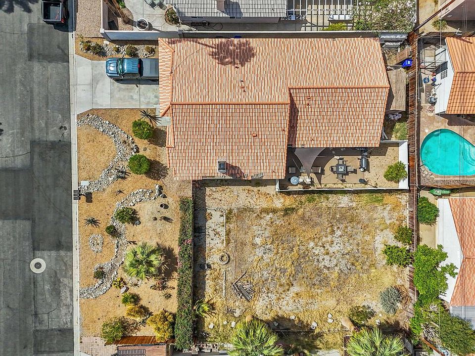 1st image of 52131 Avenida Madero